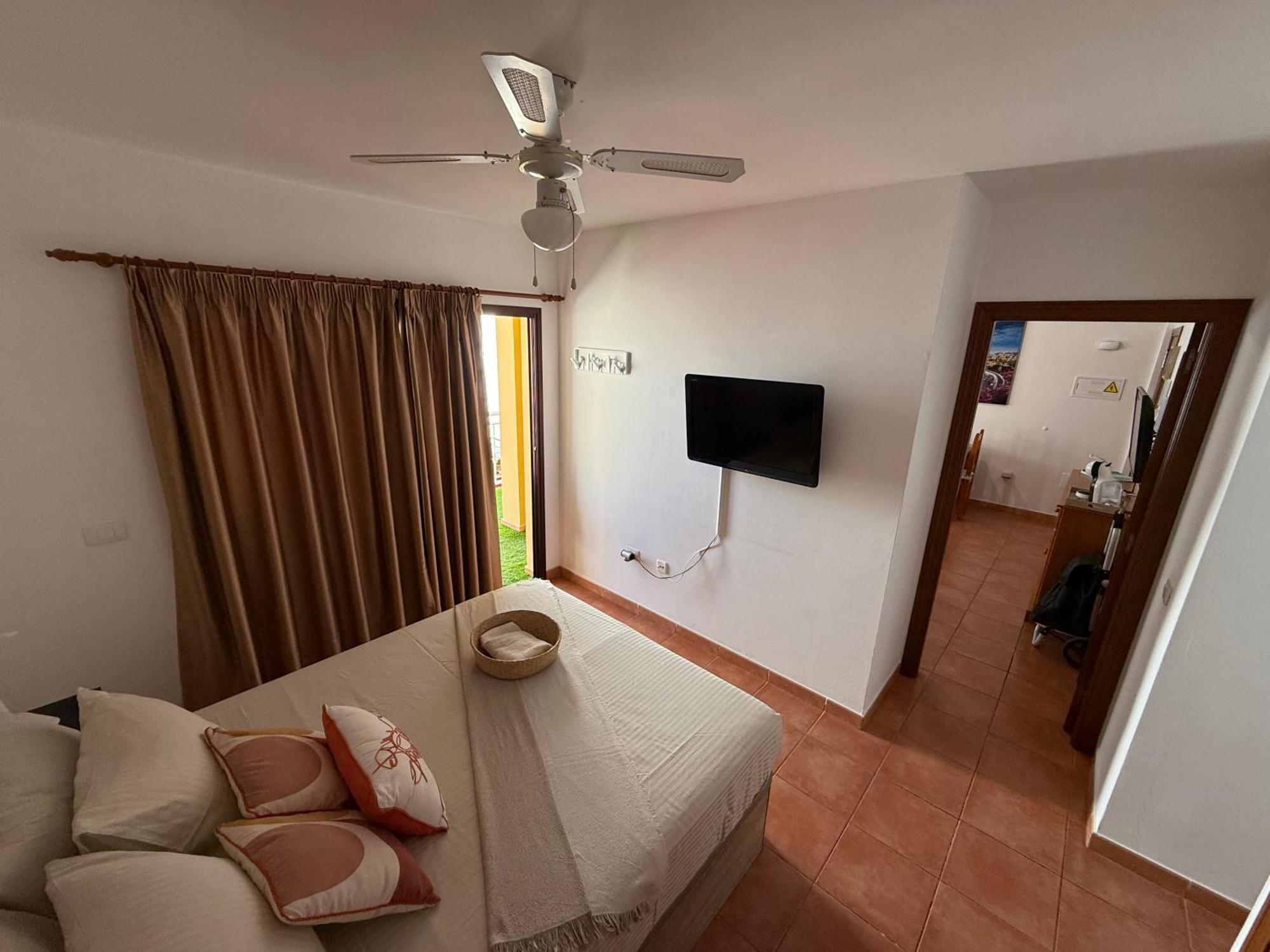 Apartamento Brisas Del Sur - Oasis Tenerife Sur Playa de San Juan  Exterior foto